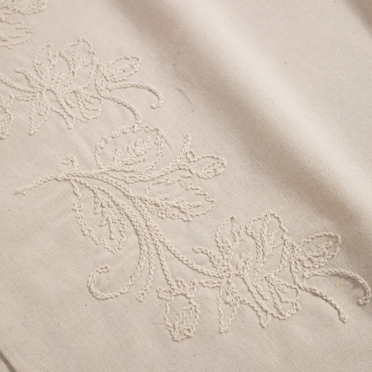 Lily İşlemeli Runner Ekru 50x130 cm