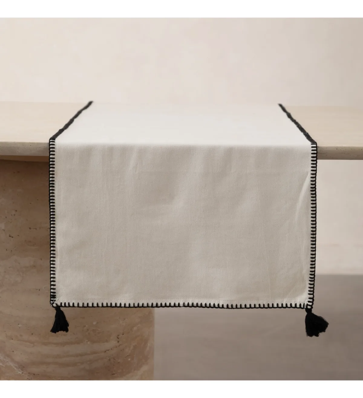 Oradea Püsküllü Runner Siyah 45x145 cm
